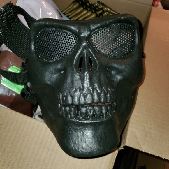 Spooky Halloween/ Airsoft/ paintball mask - Picture 1 of 8